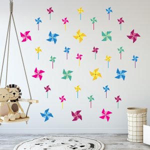 Pinwheel Pattern wall decal displayed on wall.